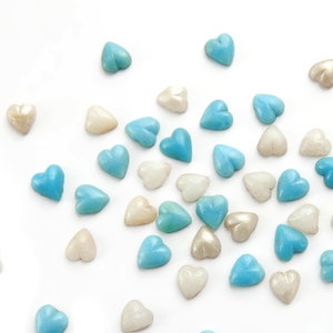 24 Vintage 1930s tiny glass heart cabochons - 2 COLORS - 3 SIZES - E15.4