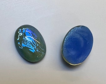 2 vintage blauwgroene opaalglas cabochons, Tsjechoslowakije - 18x13 mm - B22.N032