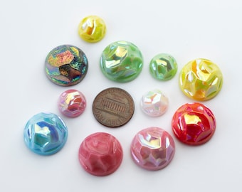 Vintage cabochons van iriserend glas: holle stenen, 13-20 mm F51.N066