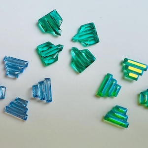 6 or 8 Vintage Art Deco glass stones - 2 COLORS - 2 SHAPES -  E19.N009