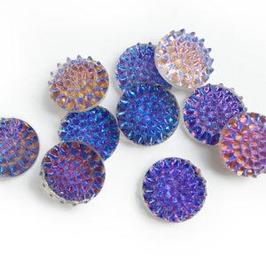 4 Vintage German glass stones in the shape of a floral heart, heliotrope - 18 mm - round - C30.2.1