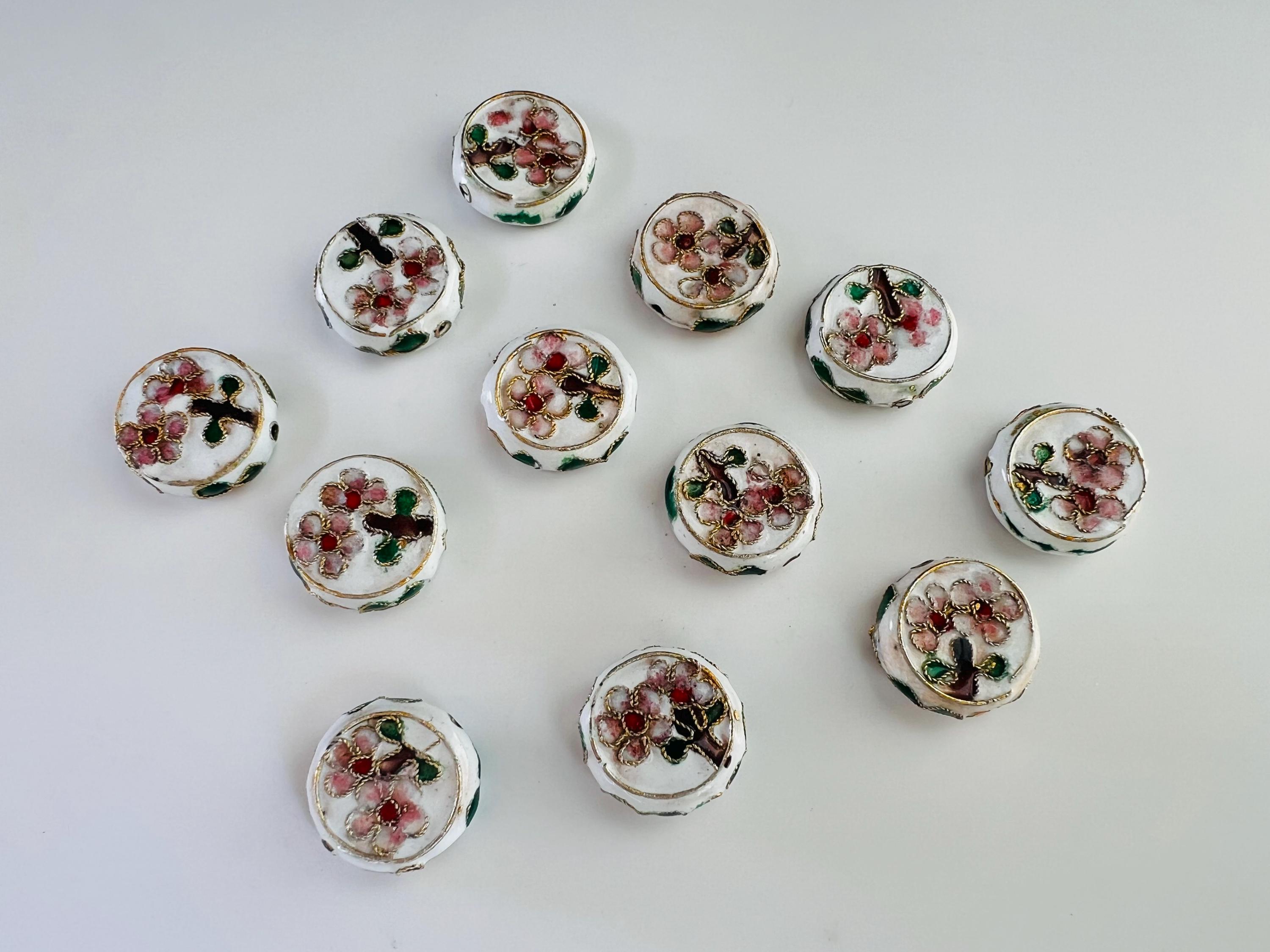 DeLuxeVintageStones - Etsy 日本