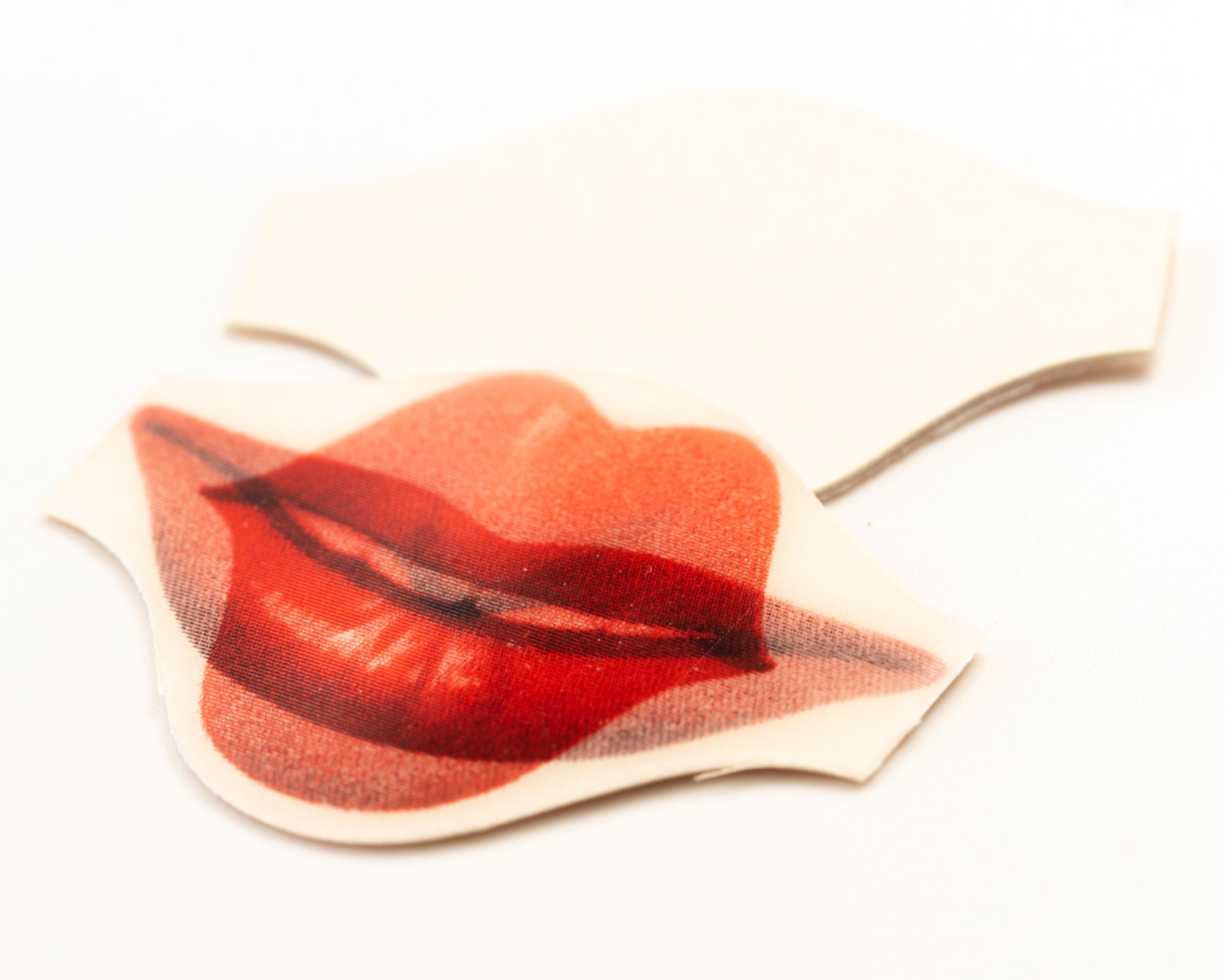 1 or 2 Vintage 60s Pop Art Kissing Lip Picture Made With