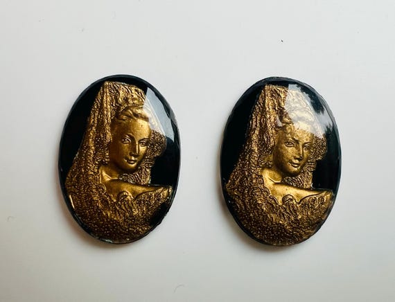 Vintage German reserve cut crystal painting, intaglio, medieval lady - 25x18mm(1 pcs) - I3.7
