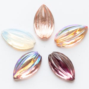 8 Vintage glass petals, foiled flat back - 5 COLORS - 16x9 mm - C76.1
