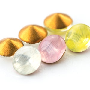 12 or 18 vintage glass smooth top Doublet foiled back stone - 3 colors - 40 ss (8.4-8.7mm) - round - F36.N012