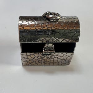 2 Vintage Schatztruhen, versilberte Metallbox - 33 x 20 mm - I.011