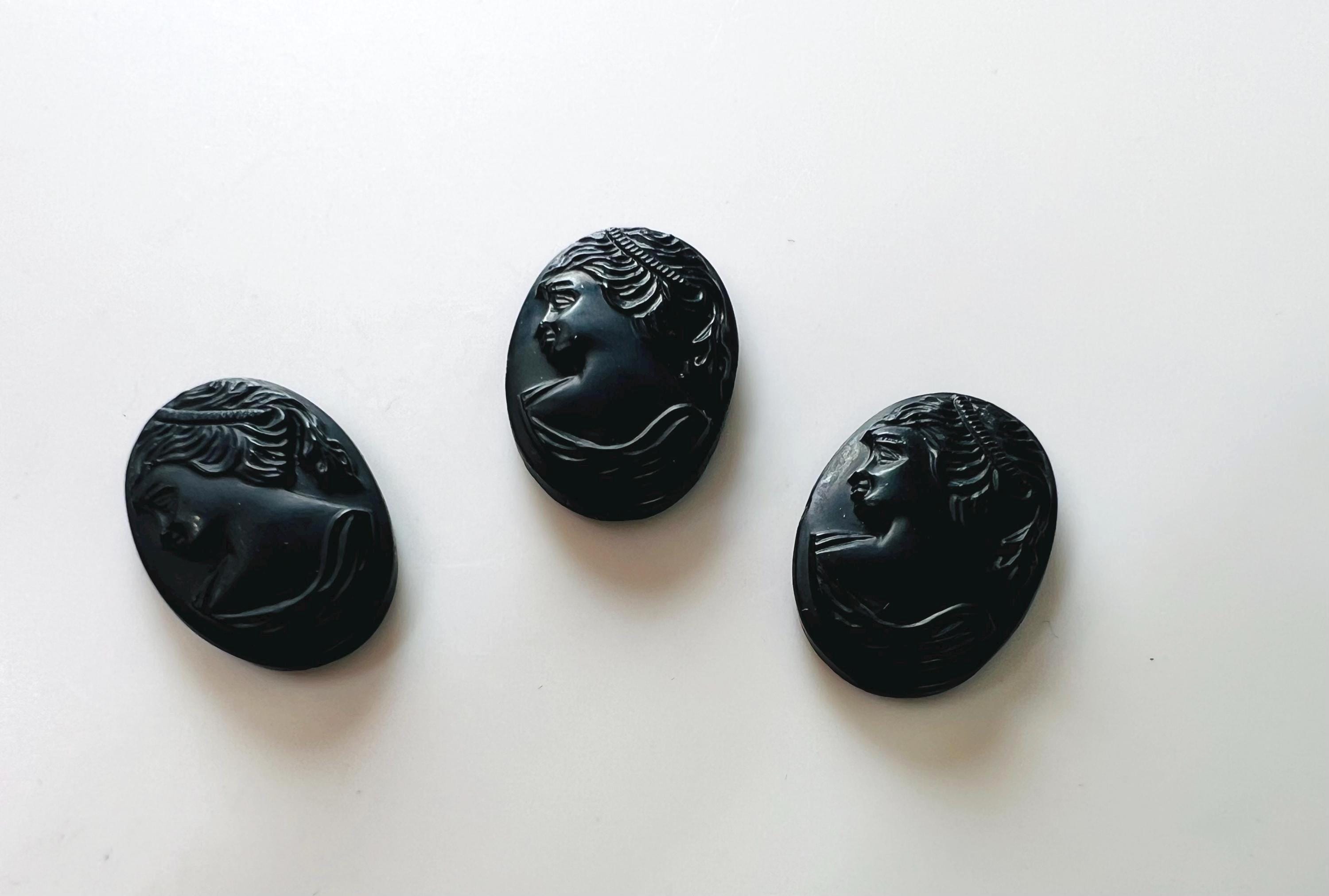 DeLuxeVintageStones - Etsy 日本