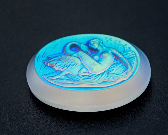 Vintage Aurora Borealis Leda and Swan Cameo – Frosted Glass, 30x22mm(1 piece)  E13.N041