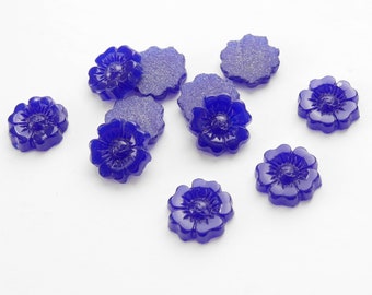 Vintage 1930s dark blue pressed glass flower stones - flat back - 10mm - C67.2