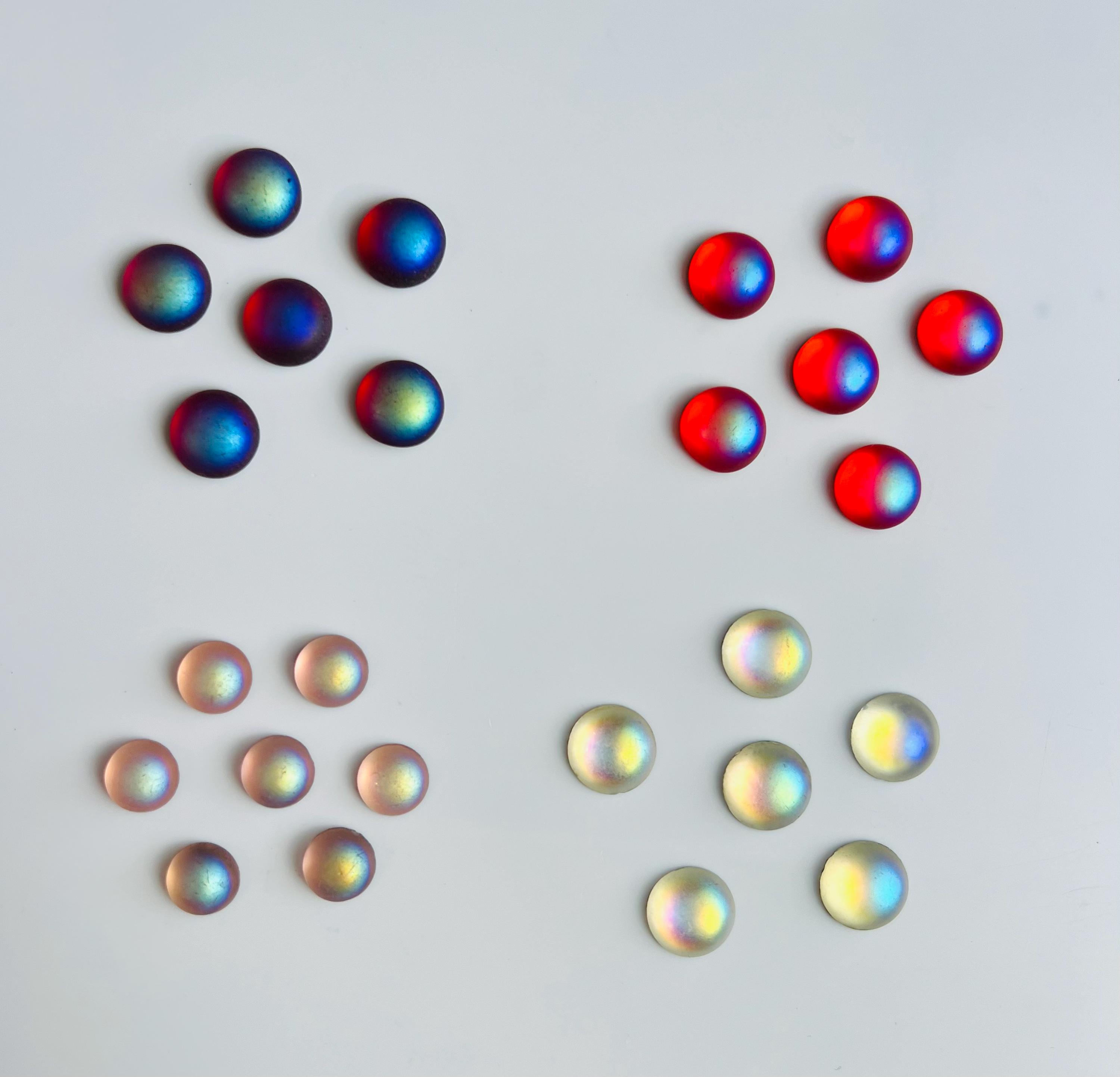 8 vintage frosted glass cabochons - 4 COLORS - 9 and 10mm - round - G2.N010