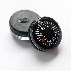 4 Vintage black miniature compasses from the 90s, liquid filled - 14 mm - M43