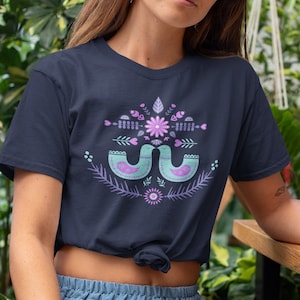 Cottagecore Shirt Botanisches Blumen Shirt Dunkel Cottagecore Hygge Shirt Skandinavische Volkskunst Tshirt Nordische Volkskunst