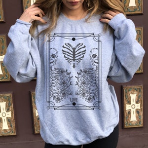 Sweat squelette sweat sorcière Costume squelette carte tarot chemise tarot choses sorcières vêtements sorcière pull Halloween
