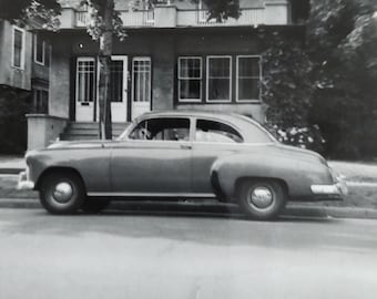 Classic Car 1951 Chevy Deluxe Coup Chevrolet Auto Vehicle / Art Antique Photography / Original Vintage Photo Snapshot / Found Photo