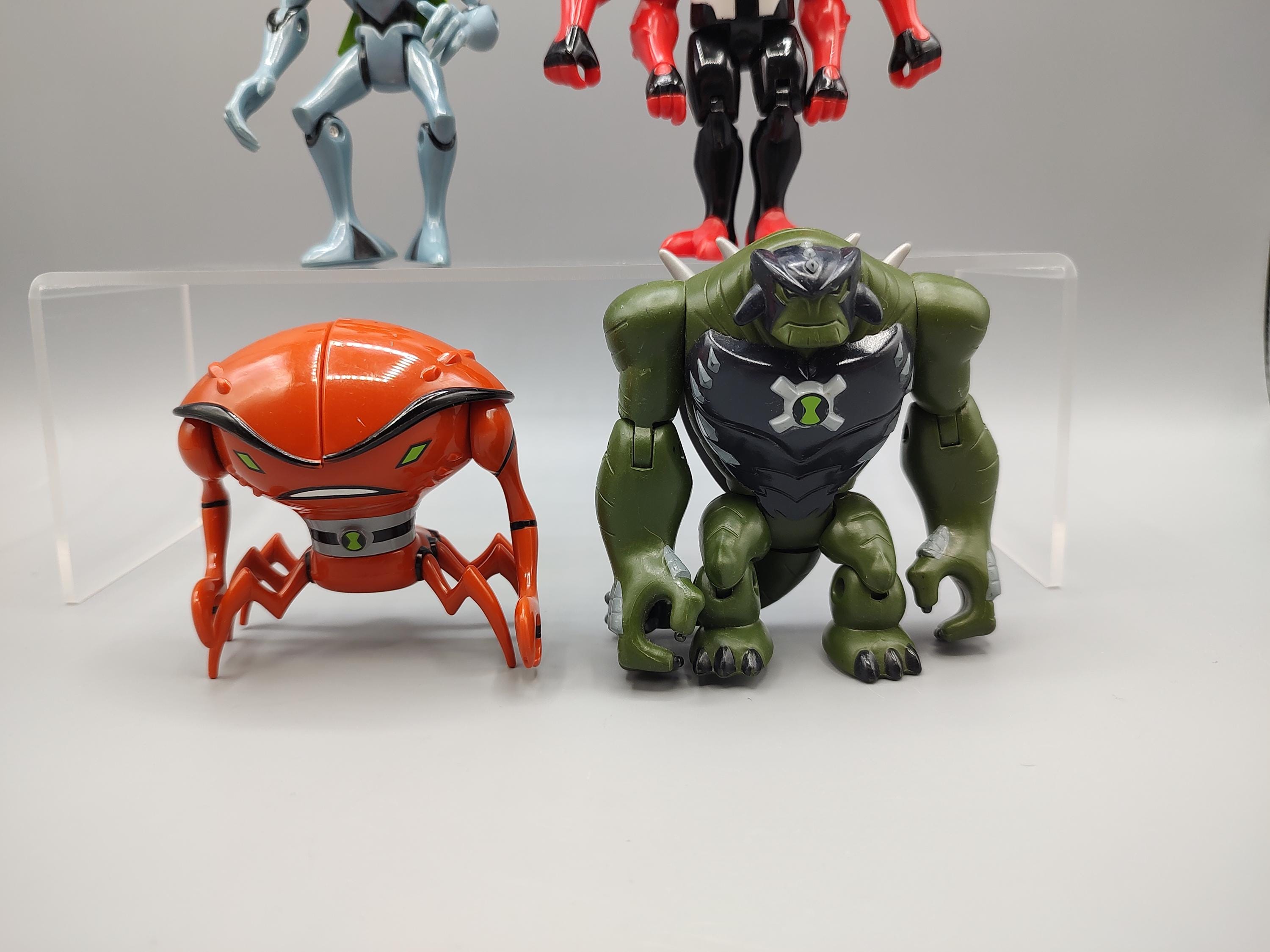 BEN10 フィギュア Amazon.com: Ben 10 Ben & Grey Matter Action Figure, 48 months to