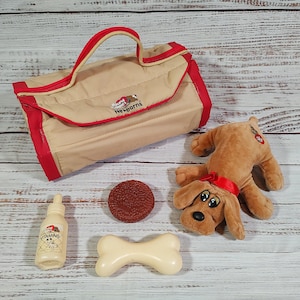 Vintage Pound Puppies Case / Tonka Newborn Carrying Case With Puppy / Plush Stuffed / 1980s 80s