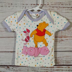 Vintage Baby T Shirt / Retro Baby Tee / 1990s 90s 1980s 80s / Winnie The Pooh / Infant Newborn 6M 6 Months 3M 3 Months 0M 0 Months