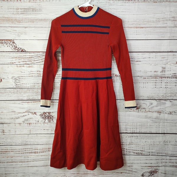 Vintage Turtleneck Dress / 70s 1970s / Retro Knit Dress  / Groovy Mod / Burgundy Red / Medium M Small S