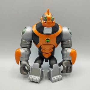 Ben 10 Omni-kix Armor Humungousaur 5 Inch Cartoon Network Action