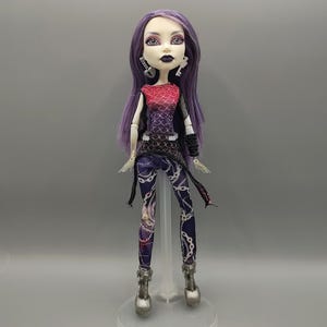 Vintage Monster High Doll / Retro Fashion  Doll / Spectra Vondergeist Picture Day