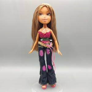 Vintage Bratz Doll / Retro Fashion Brat Doll / 2001 2000s 00s y2k / Flower Girlz Yasmin