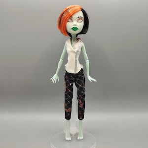 Vintage Monster High Doll / Retro Fashion Doll / Scarah Screams Toralei Freaky Fusion