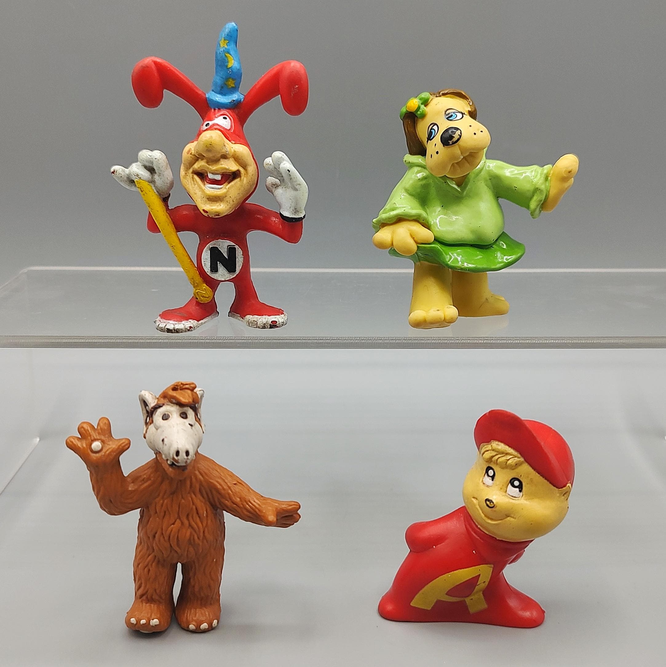 vintage figure ୨୧ * ふさふさ ハリネズミちゃん vintage figure