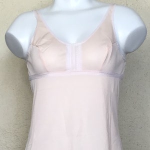 Vintage 60s Women’s / St. Michael’s / Pink Mini Full Slip / Made In Britain / Cling Resist Celon / White Lace Accents / Babydoll Slip