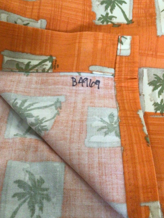 Vintage Y2K Mens Hawaiian Shirt: St Johns Bay Orange Floral Aloha Shirt View 4