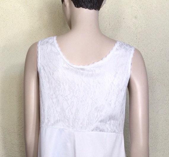 70s Velrose White Nylon Floral Lace V-neck Midi F… - image 7