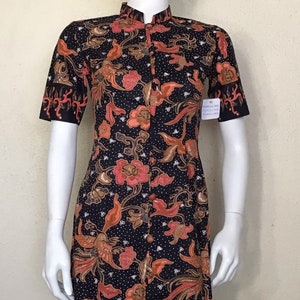 Vintage 70s Women&#39;s / Asian Chinese Dress / Blue Orange Floral / Batik Maxi / Handmade / Button Up / Short Sleeves / Cheongsam / Qipao Style