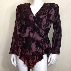 Vintage 90s Women’s / VU Studio / Burgundy Wine / Red Velveteen / Crushed Velvet / Button Up / Long Sleeves / Fall Wintertime / Blouse Top