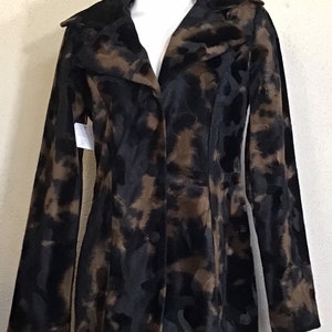 Vintage 90s Women’s / Black Brown Plush / Faux Fur / Bronze Camouflage / Button Up / Long Sleeves /Short Coat /Plush Jacket /Fall Winterwear