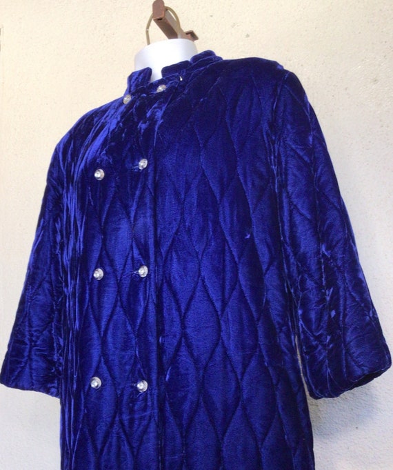 70s Royal Blue Velour Quilted Long Sleeve Button … - image 6