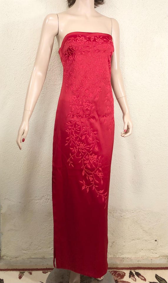 vintage red dress 90s SOLD -Vintage Vampy Dark / Burgundy and Silver Empire Shimmer Bridgeton Prom with matching Shawl Made in USA Features  Square neck empire waist bodice with silver and red this dress is sure to turn heads Medium 90s Red Draped Mini