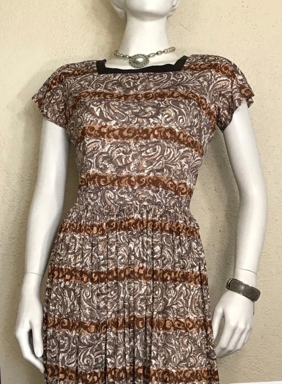 50s Cay Artley Brown White Paisley Striped Cap Sle