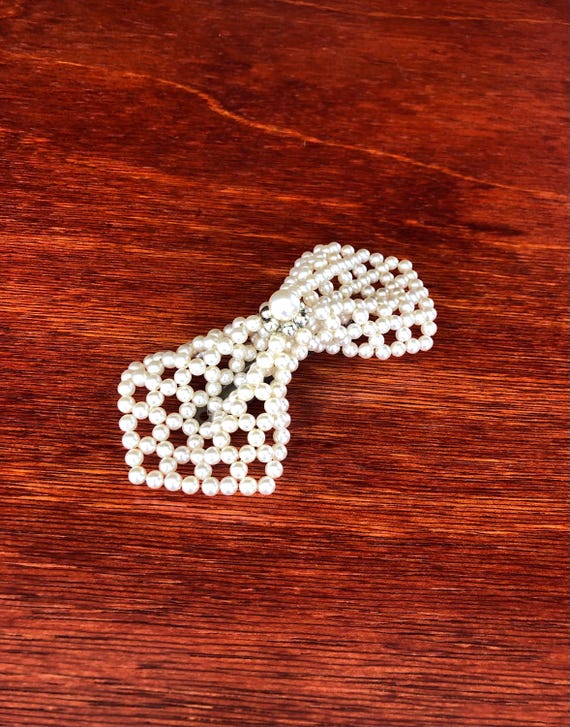 Vintage Faux Pearl Bow Barrette: 80s Wedding Hair Clip - Etsy display picture 1