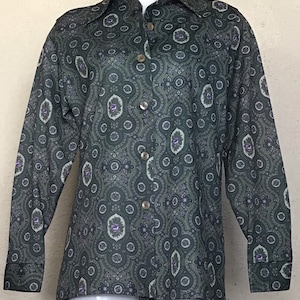 Vintage 70s / MOD Womens / Land N Sea / Green Purple Blouse /Purple Flowers /Floral Paisley /Button Up /Long Sleeves /Shirt Top /Casual Wear