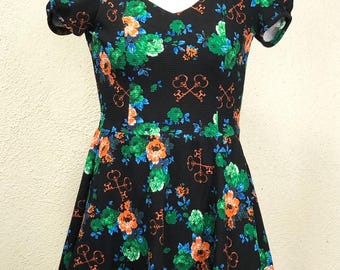 Vintage Juniors Babydoll Mini Dress: Black Floral Knit Polyester