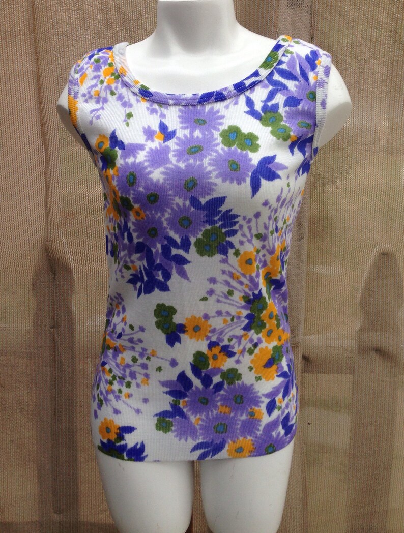 Vintage 70s Floral Tank Top - Montgomery Wards - Acrylic Sleeveless Top image 10