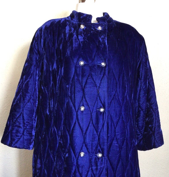 70s Royal Blue Velour Quilted Long Sleeve Button … - image 2