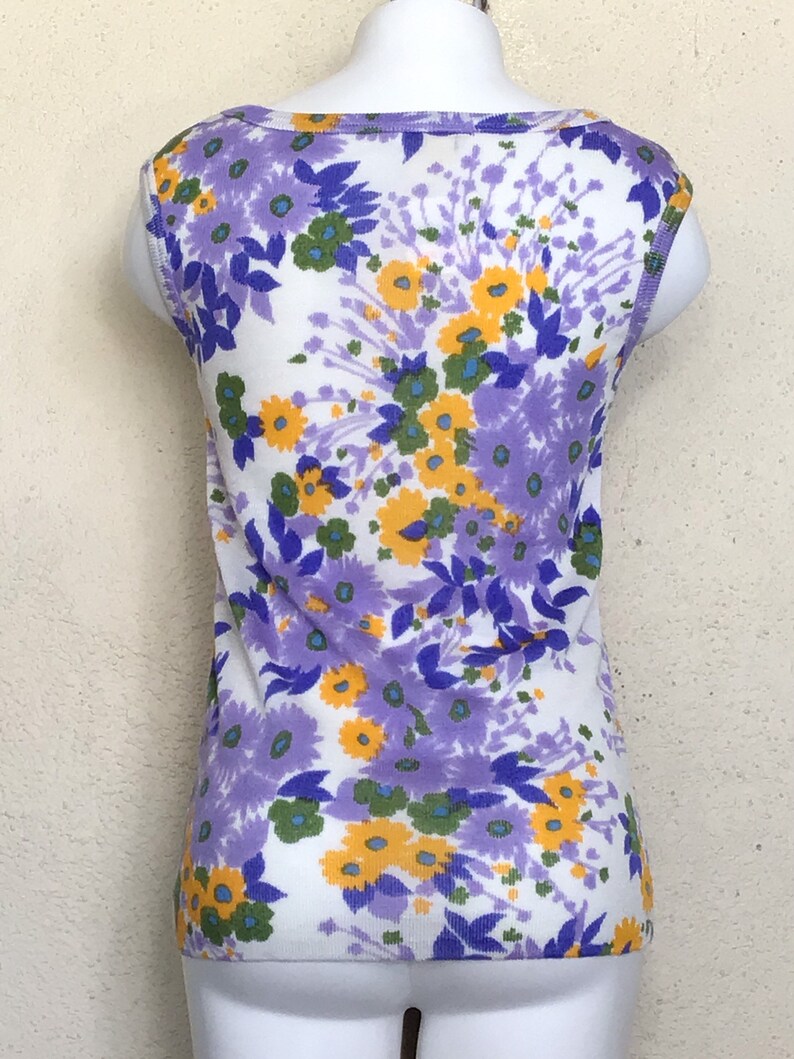 Vintage 70s Floral Tank Top - Montgomery Wards - Acrylic Sleeveless Top image 9