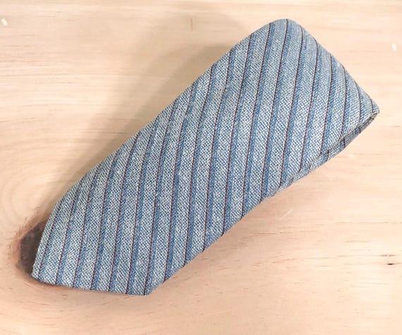 Vintage 60s Lilly Dache Irv Silvers Blue Gray Stripe Mens Necktie: Diagonal Stripes, Textured Silk