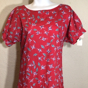 Vintage 80s Womens / Reyn Spooner / Hawaiian Traditionals / Red Midi Dress / Purple Red Flowers / Short Sleeves /Summerwear /Beach Lifestyle