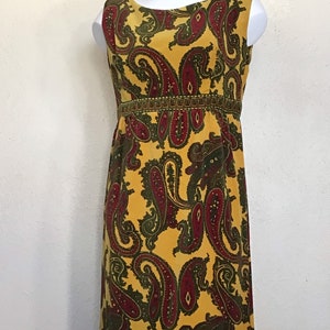Vintage 70s Women’s / Yellow Gold Paisley Dress / Gold Red Paisley / Velvet Maxi Dress / Sleeveless / Floor Length Maxi / Autumn Dress