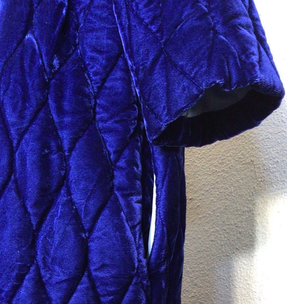 70s Royal Blue Velour Quilted Long Sleeve Button … - image 5