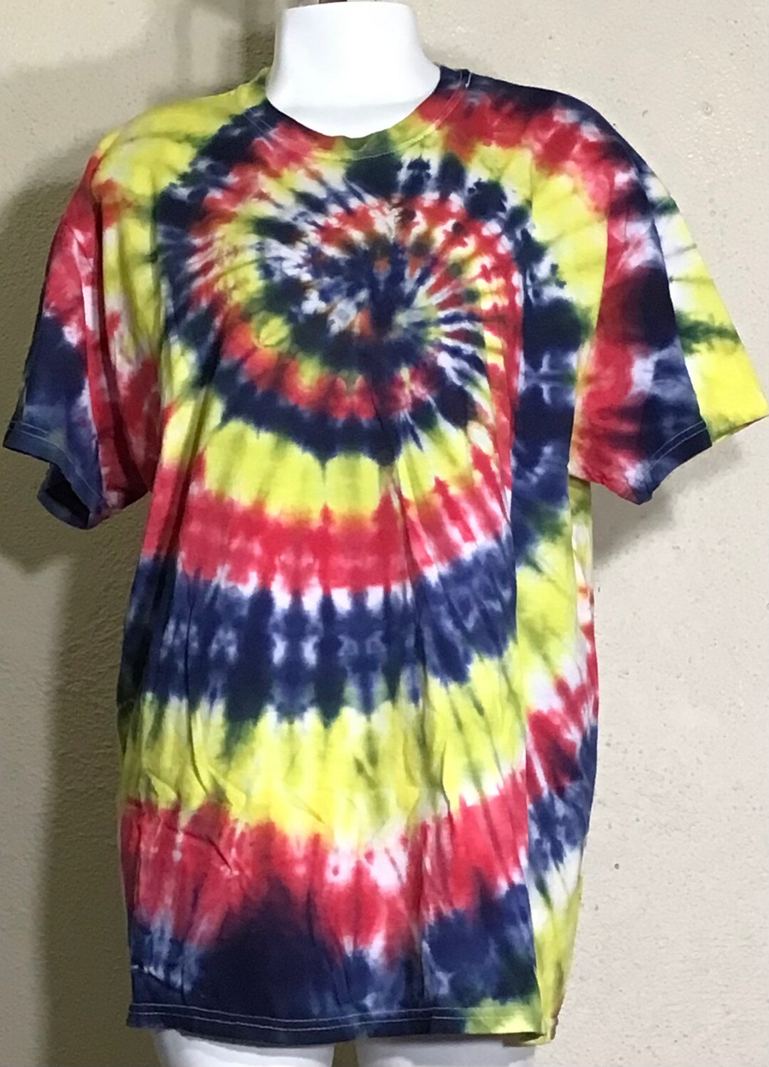 Vintage 90s Hanes Tie Dye T-shirt: Blue Yellow Red Spiral, Unisex