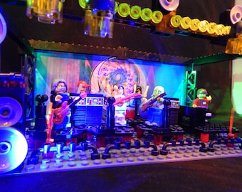 Grateful Dead Stage CUSTOM made of Lego bricks Jerry Garcia Phil Lesh Bob Weir [OVER 200 Pieces!] [NOT a shirt pin or sticker]