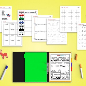 Pu&ograve; includere: Un libro di attivit&agrave; stampabile per bambini militari con una copertina che presenta un furgone di trasloco, una casa e un'auto. Il libro include attivit&agrave; come il tris, la pratica della moltiplicazione e il tracciamento di forme.